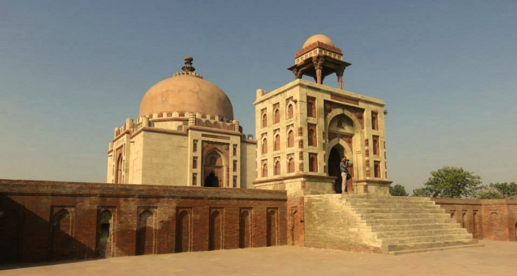 Khwaja Khizr Tomb