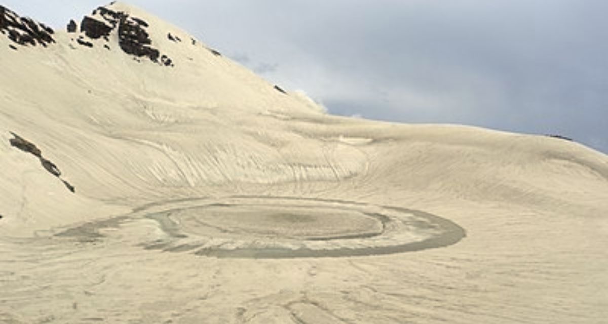Bhrigu Lake