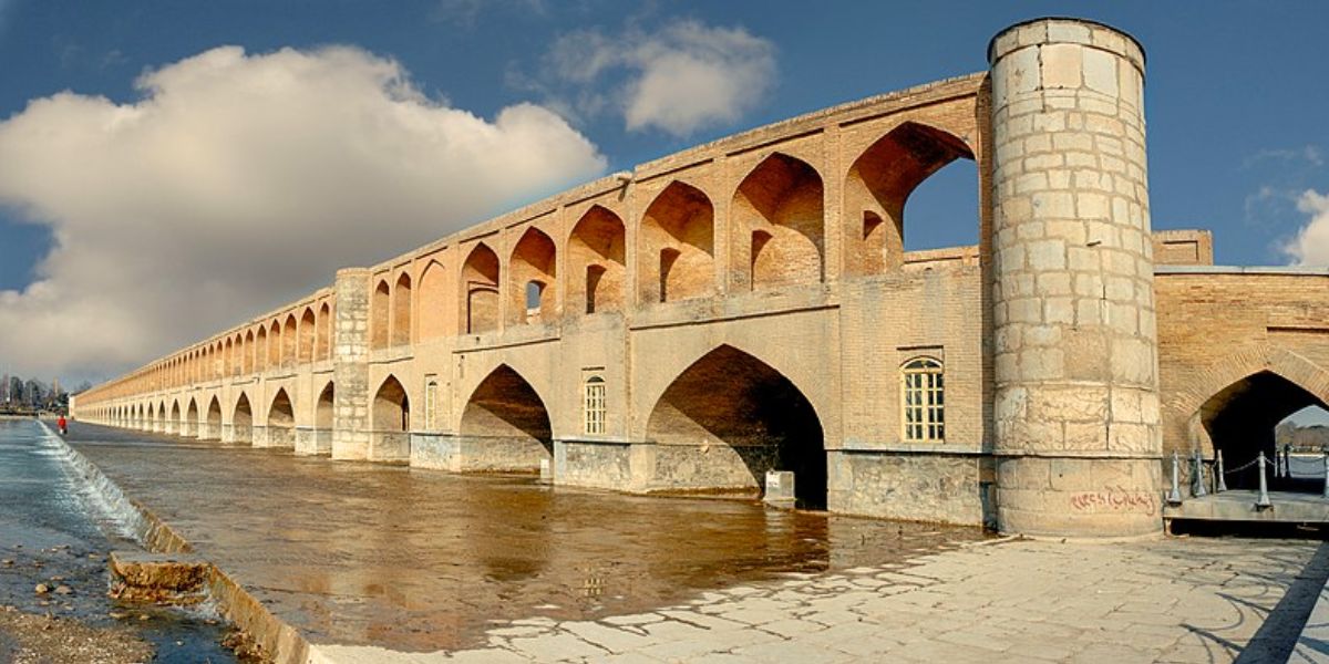 Si-o-Se Pol Bridge