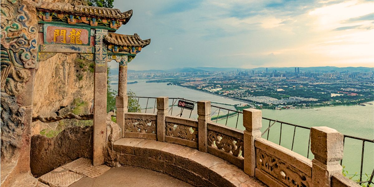Kunming Dragon Gate