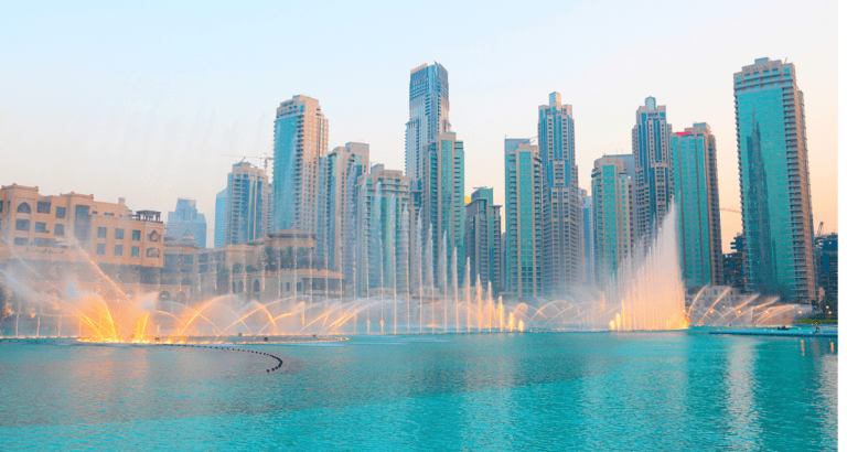The Dubai Fountain/Best Places to Visit in Dubai with Family